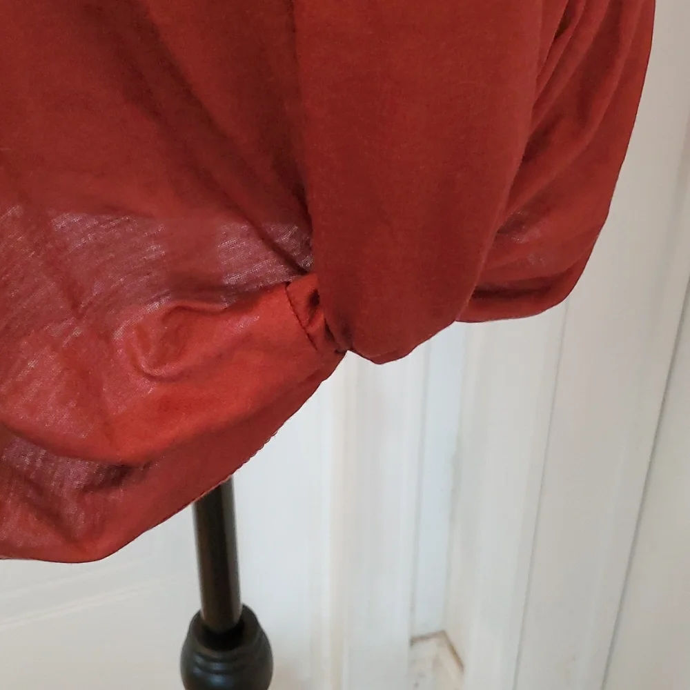 Top - Picture 3 of 4